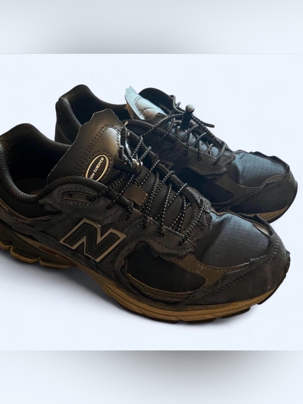 New Balance 2002R Unisex Navy Blue and Grey Sneakers